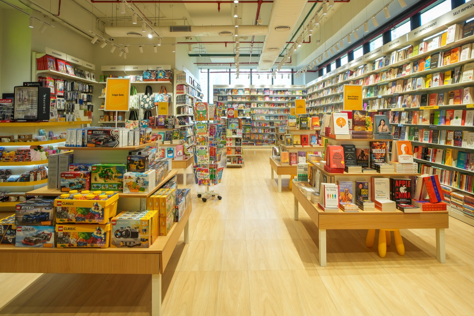 CROSSWORD storefront