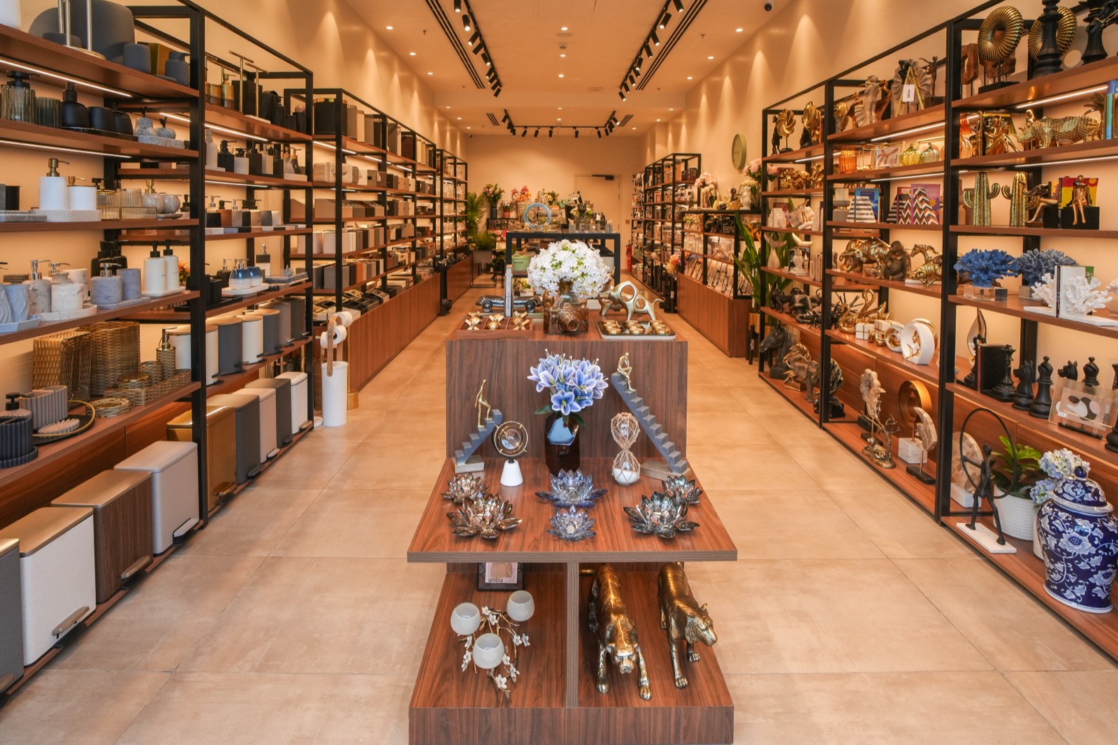 Modern Quest storefront